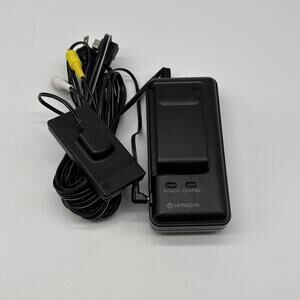 Hitachi VM-AC80A AC Adapter power Charger W/BM-BP82 Battery Included Tested